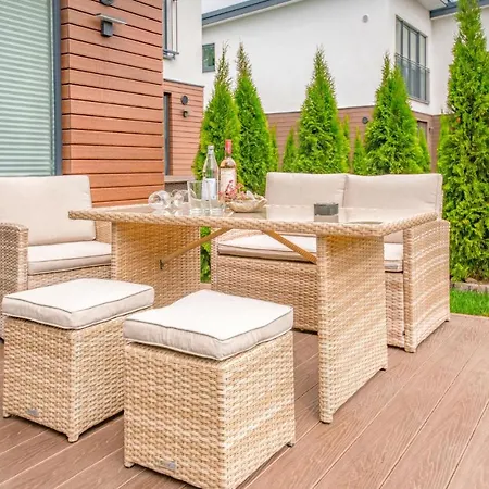 Baltic Village-damp *